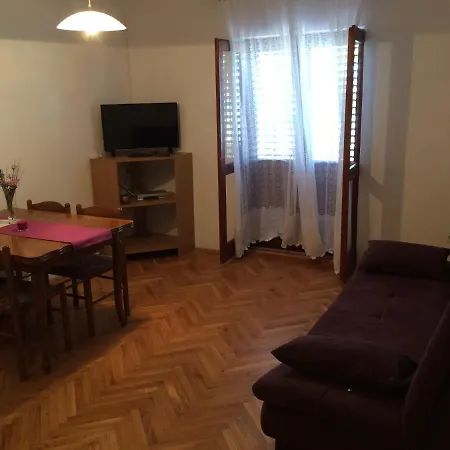 And By The Sea Mrljane, Pasman - 8464 Nevidane